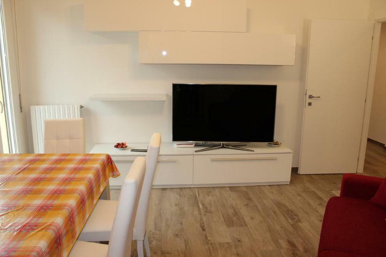 Light & Colours Apartment 볼로냐 외부 사진